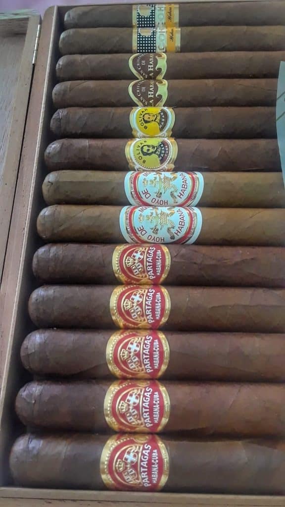 Mixed Box of 25 Cuban Cigars Churchill