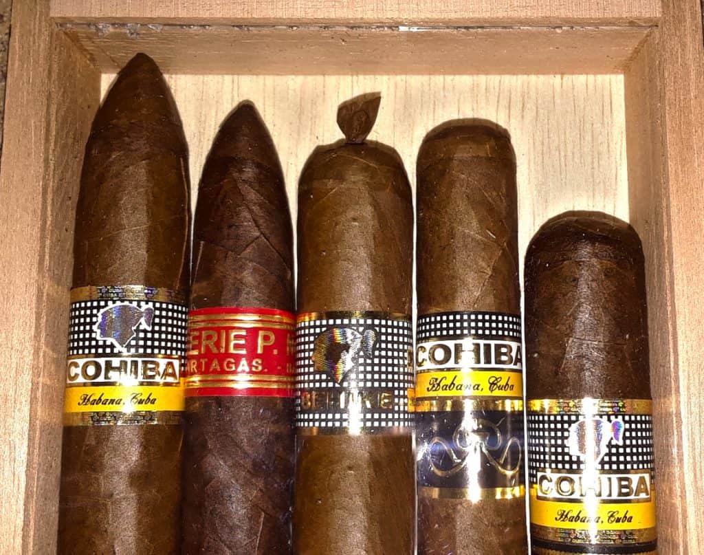 Cedar Petacas 5 Selection of your Favorites Cuban Cigars.