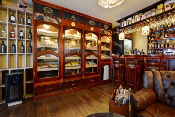 Best Cuban Cigar Bars Lounges