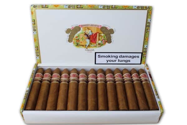 Romeo y Julieta Pirámides Añejados