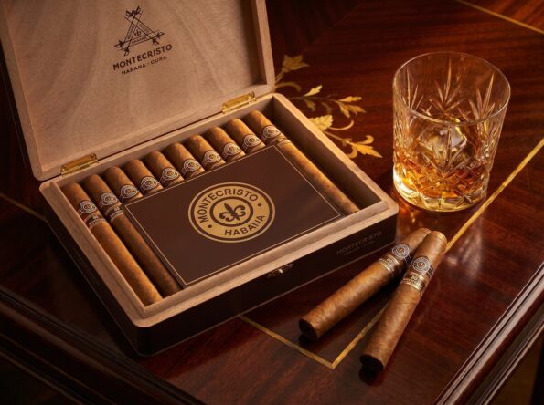 Montecristo 80 Aniversario Cigar Review & Experience