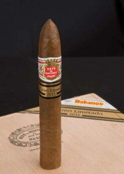 Hoyo de Monterrey Piramides Edicion Limitada 2003 12 hoyo de monterrey pyramid l e 1201
