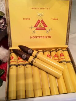 Montecristo No.2 Tubos (25) 7 photo 4 5 11 scaled