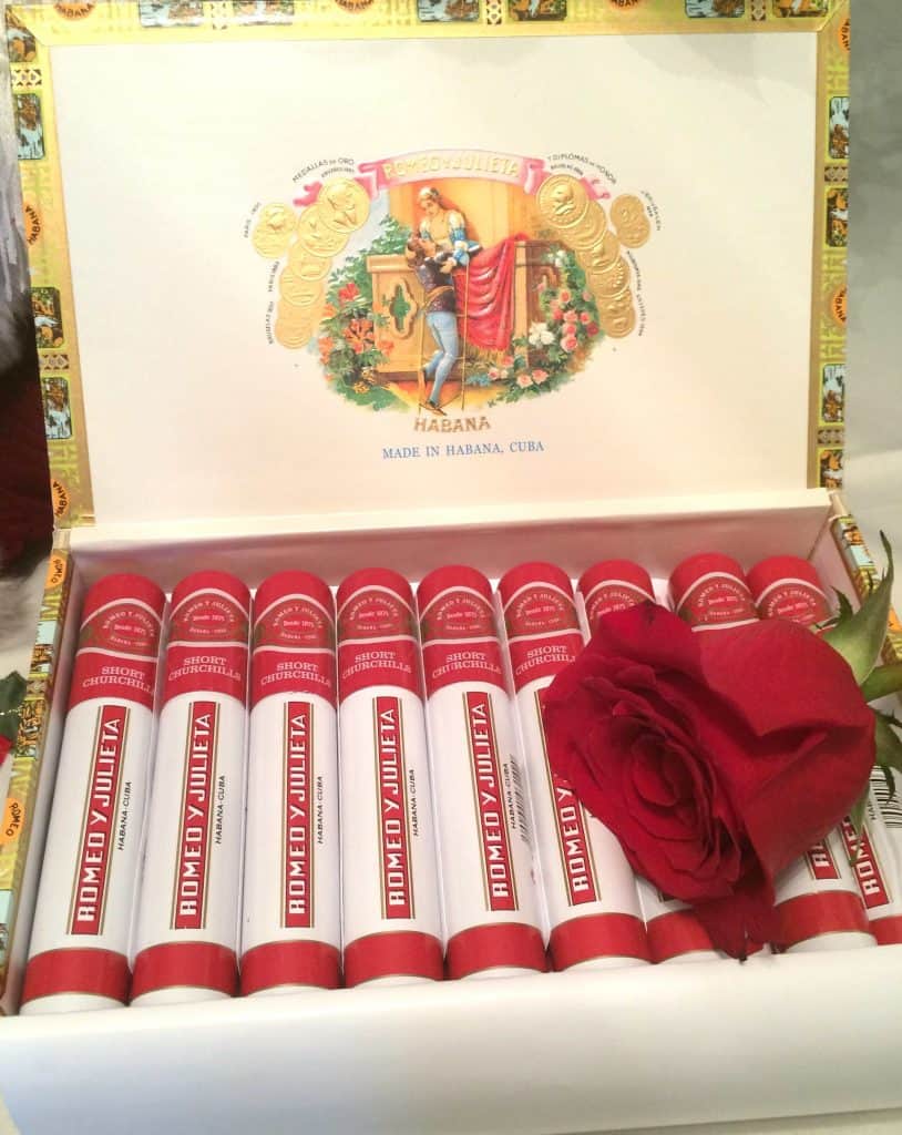 Romeo y Julieta  Short Churchills  Tubos
