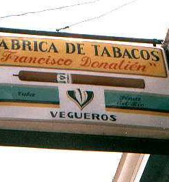 vegueros cigar sign 21